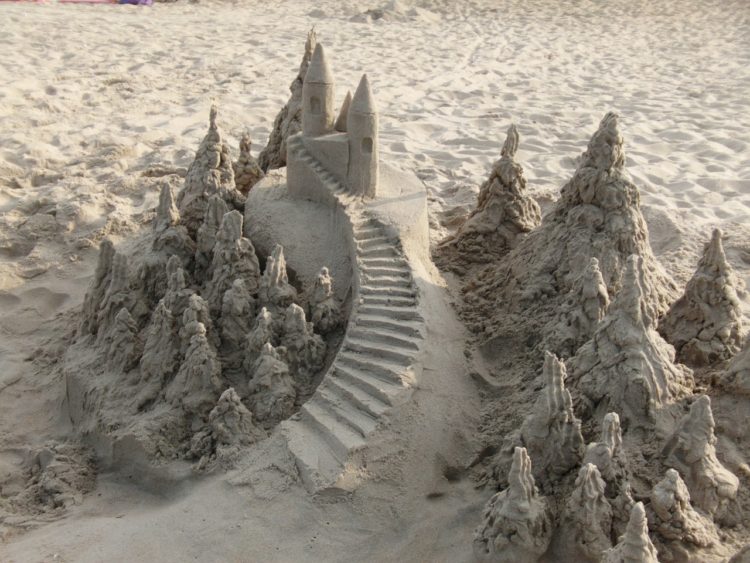 castelli sabbia lido di camaiore